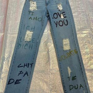 Distressed Size 6 Femme Lux Jeans